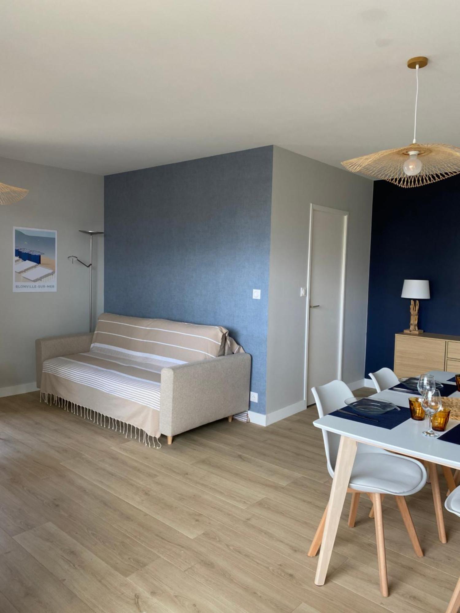 Appartement 65M2 Avec Balcon Vues Partielles Mer A 150M De La Plage Et Centre, Wifi Et Parking Prive บลอนวิลล์-ซัวร์-แมร์ ภายนอก รูปภาพ