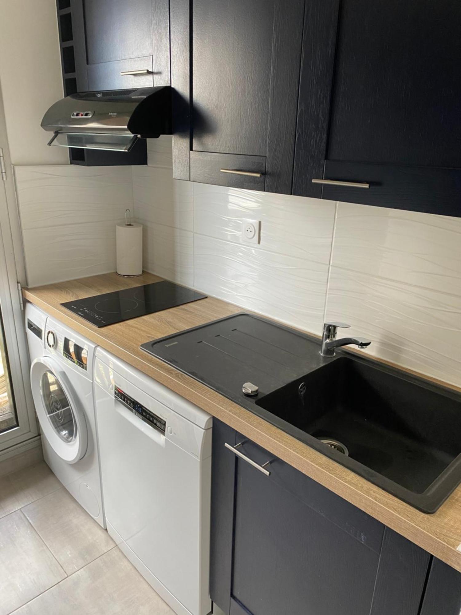 Appartement 65M2 Avec Balcon Vues Partielles Mer A 150M De La Plage Et Centre, Wifi Et Parking Prive บลอนวิลล์-ซัวร์-แมร์ ภายนอก รูปภาพ